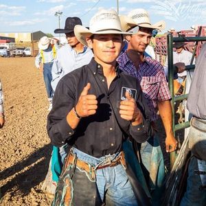 Meet your Posher, Cole